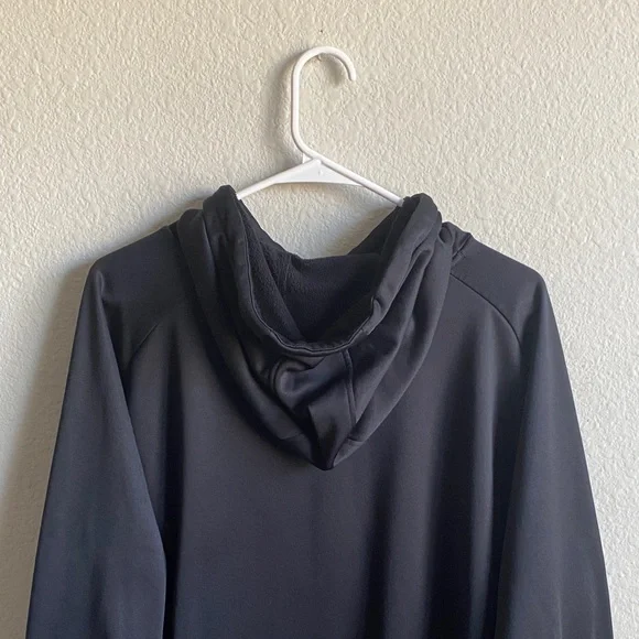 Under Armour Men's Black Hoodie - Picture 10 of 11